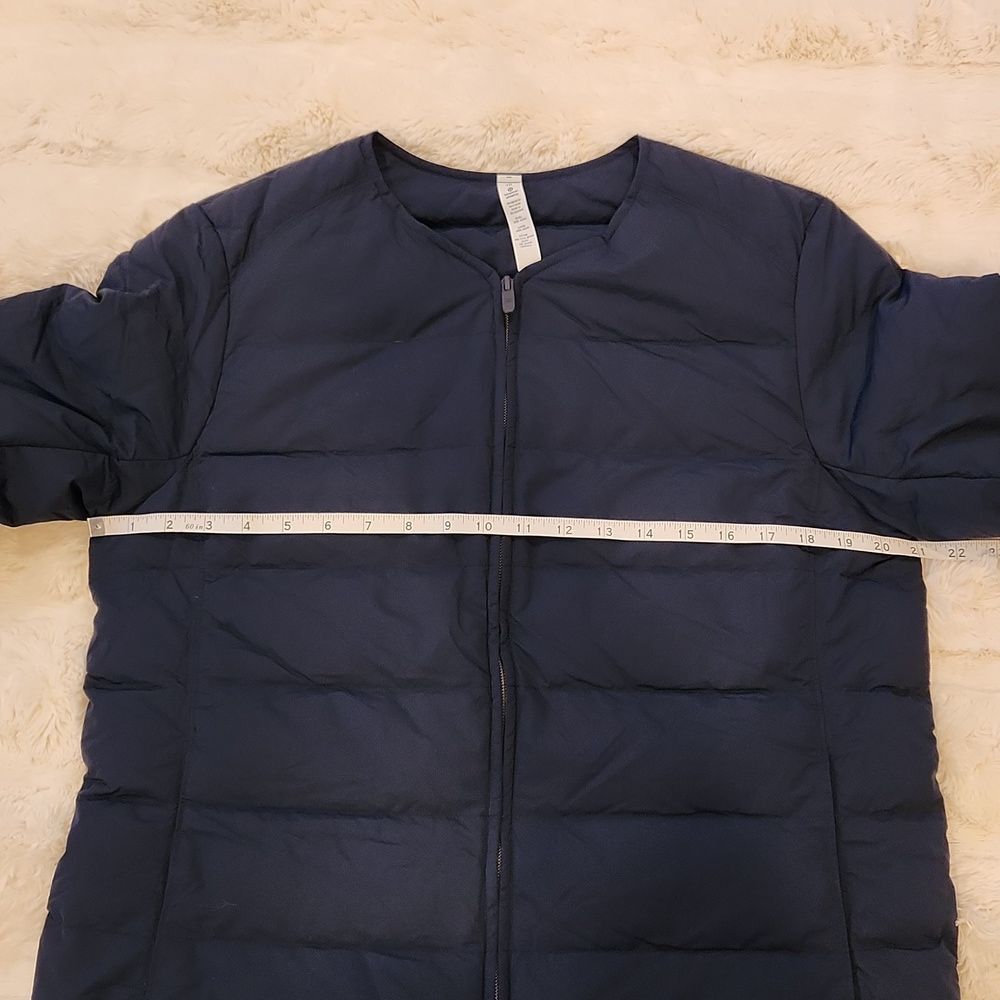 Lululemon Just Enough Puff Jacket in color Inkwell size 10 new no tag - Picture 12 of 16